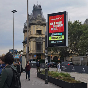 Affichage à LED numérique de lecteur vidéo extérieur de poteau de réverbère à deux côtés